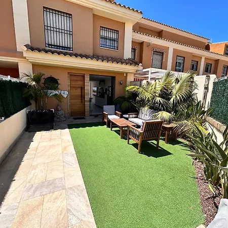 בית נופש Brisas Del Mar *